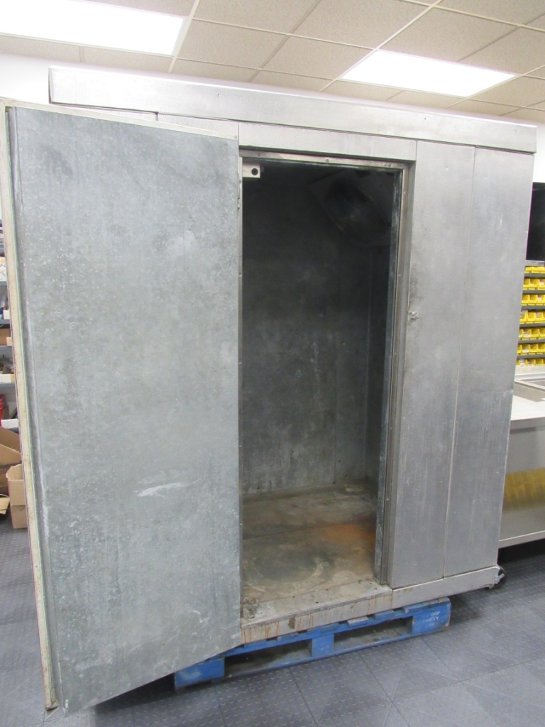 Cleaning Your WalkIn Cooler Or Freezer Fugh Refrigeration