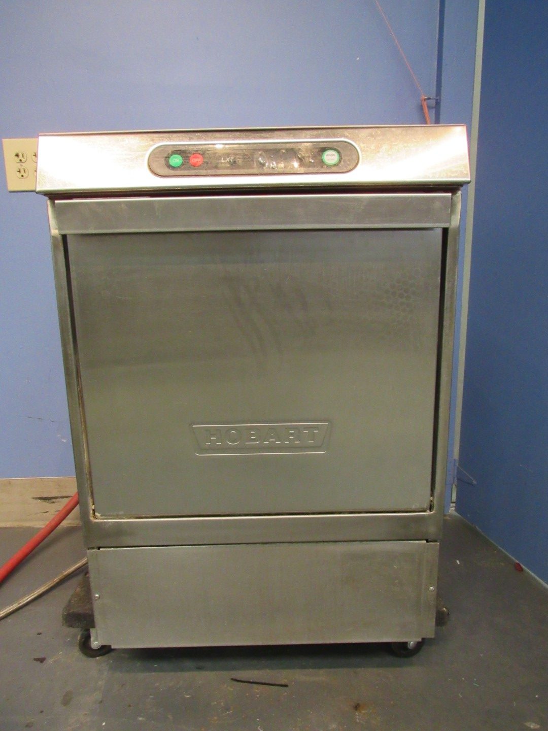 Hobart LXiH Dishwasher S# 23-1104-504 (2)
